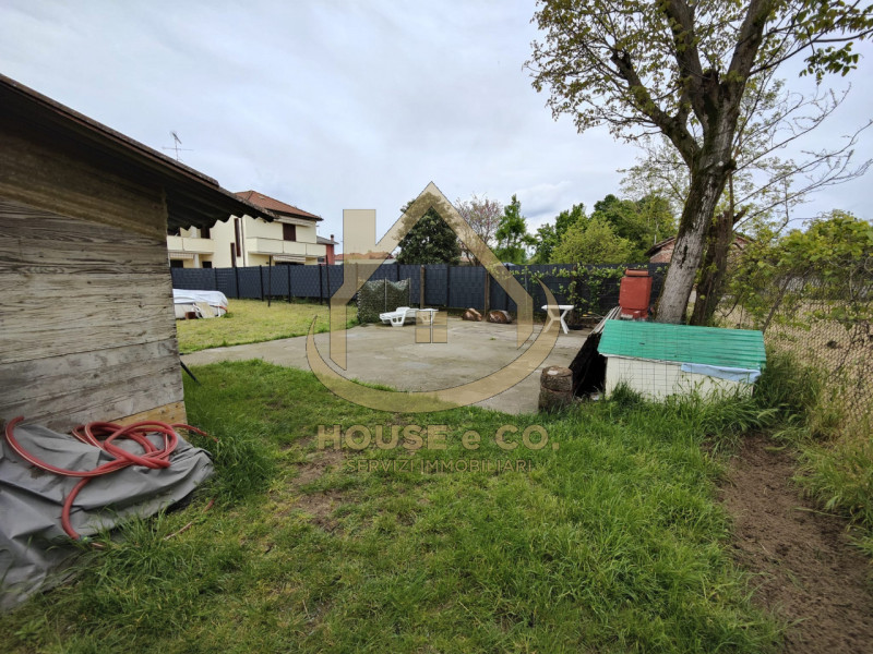 Immagine 53 di Villa in vendita  in Via Quattro Novembre a Parona