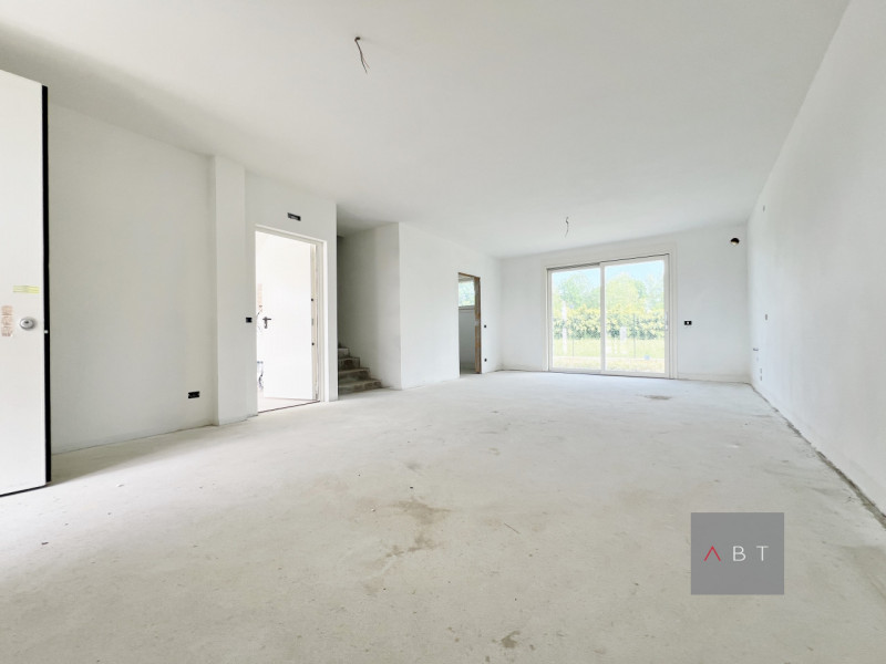 Immagine 2 di Casa bifamiliare in vendita  a Loreggia