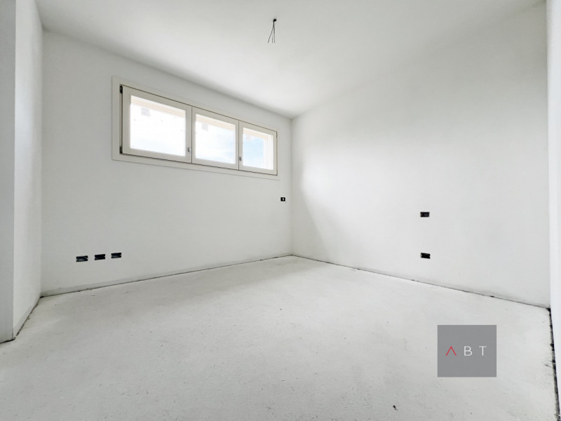 Immagine 5 di Casa bifamiliare in vendita  a Loreggia