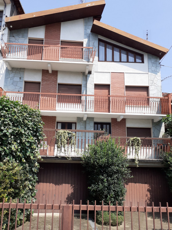 Immagine 3 di Casa indipendente in vendita  in Borgata Piano Prime Foglie a Rivara