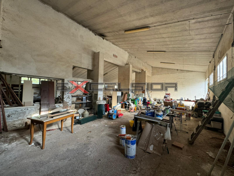 Immagine 6 di Capannone industriale in vendita  in Corso Risorgimento n. 160 a Porto Viro