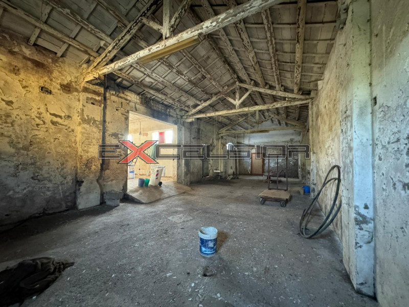 Immagine 9 di Capannone industriale in vendita  in Corso Risorgimento n. 160 a Porto Viro
