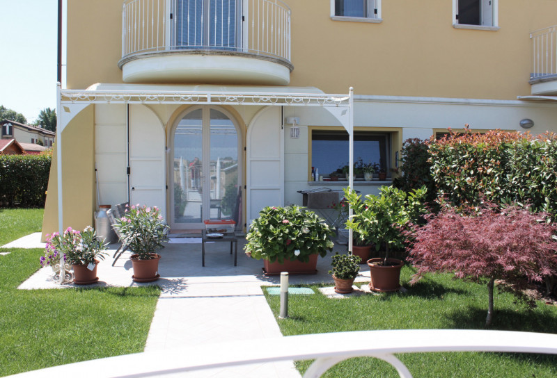 Immagine 5 di Casa bifamiliare in vendita  in Via Borgazzo a Sissa Trecasali