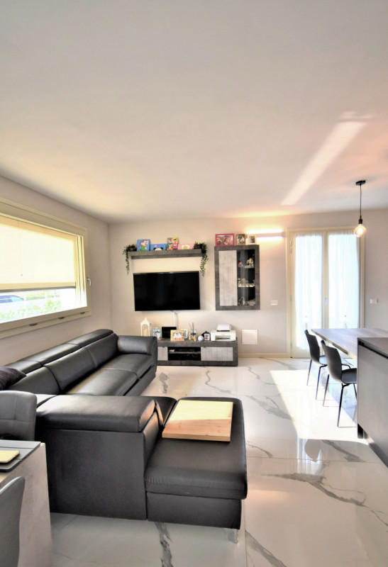 Immagine 23 di Casa bifamiliare in vendita  in Via Borgazzo a Sissa Trecasali