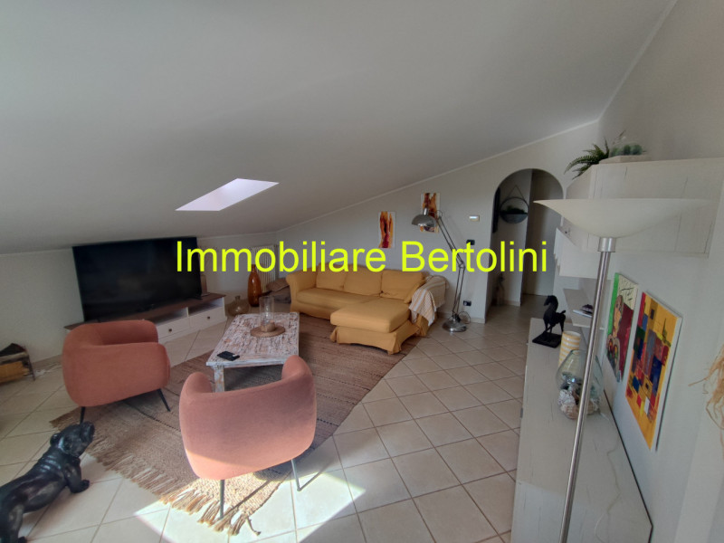 Immagine 15 di Casa bifamiliare in vendita  in VIA PADRE SEMERIA a San Remo