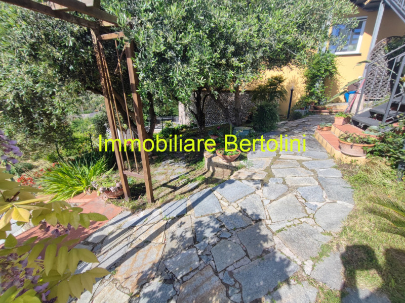 Immagine 31 di Casa bifamiliare in vendita  in VIA PADRE SEMERIA a San Remo