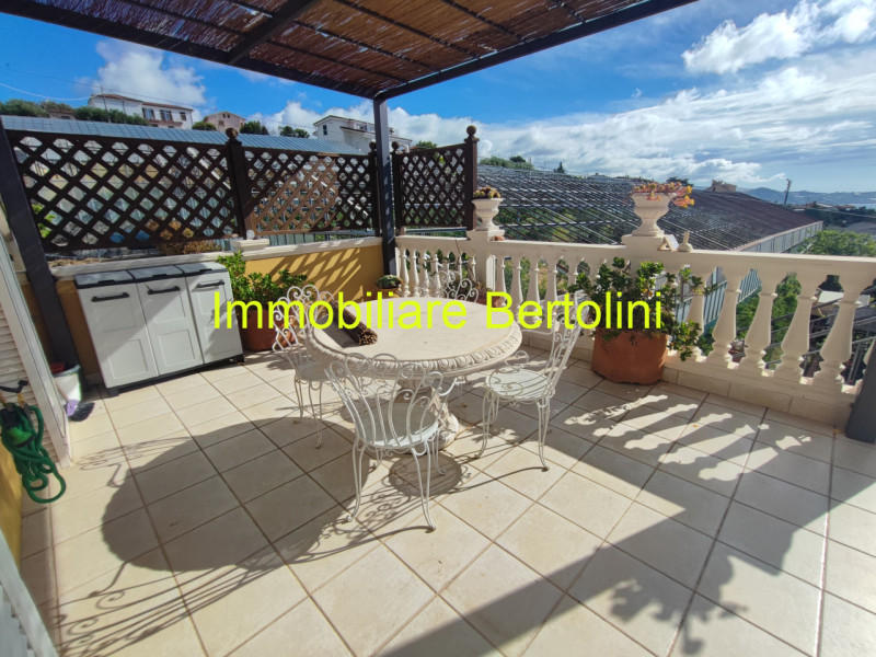 Immagine 32 di Casa bifamiliare in vendita  in VIA PADRE SEMERIA a San Remo