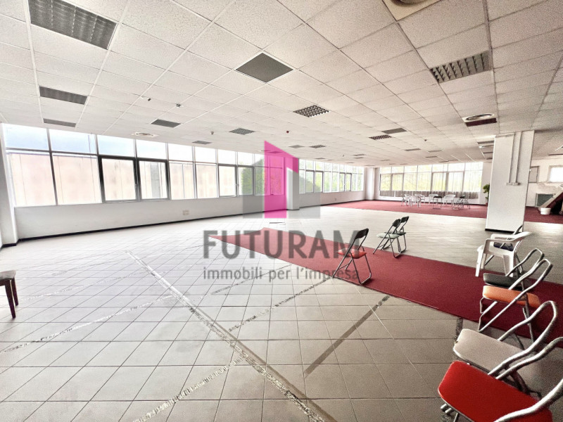 Immagine 8 di Capannone industriale in vendita  in VIA FRANCESCO CILEA 4 a Vicenza