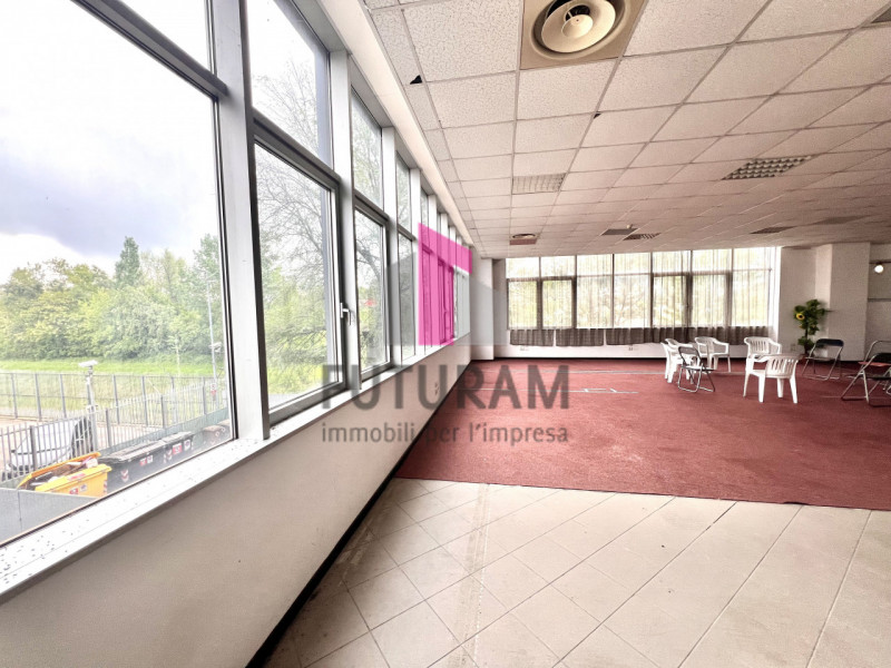 Immagine 14 di Capannone industriale in vendita  in VIA FRANCESCO CILEA 4 a Vicenza