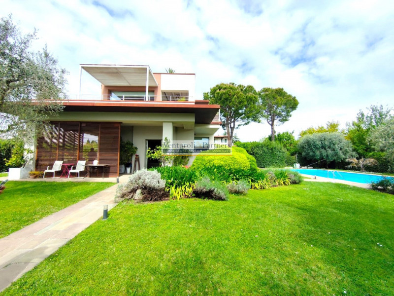 Immagine 6 di Villa in vendita  in Via della Valle a Moniga Del Garda