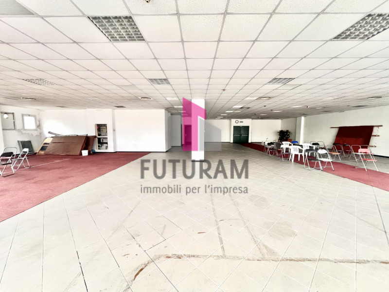 Immagine 11 di Ufficio in vendita  in VIA FRANCESCO CILEA 4 a Vicenza