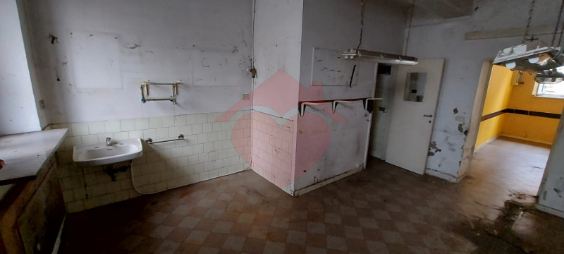 Immagine 6 di Negozio in affitto  in Via Giana 3 a Gorgonzola