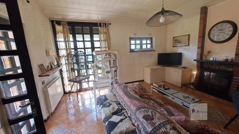 Immagine 3 di Villa in vendita  a Robecchetto Con Induno