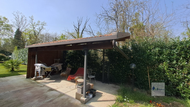 Immagine 9 di Villa in vendita  a Robecchetto Con Induno