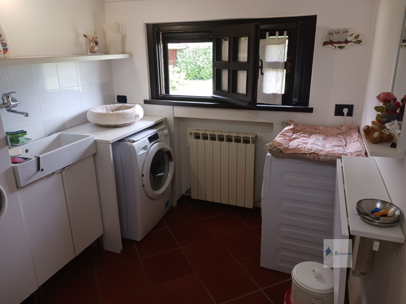 Immagine 30 di Villa in vendita  a Robecchetto Con Induno