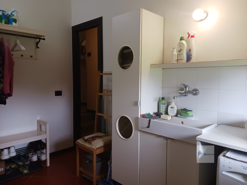 Immagine 31 di Villa in vendita  a Robecchetto Con Induno