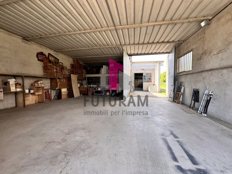 Immagine 13 di Capannone industriale in vendita  in Via Marosticana 180 a Dueville