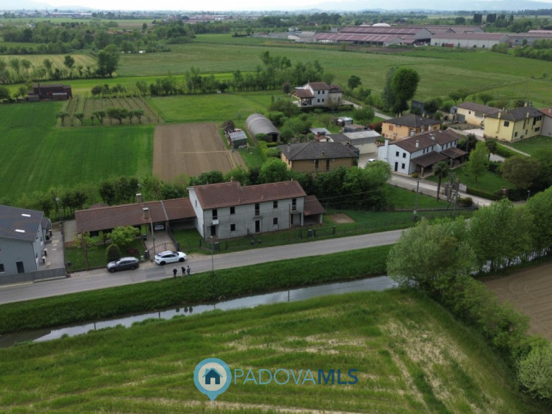 Immagine 6 di Casa bifamiliare in vendita  in via Bassa a Villafranca Padovana
