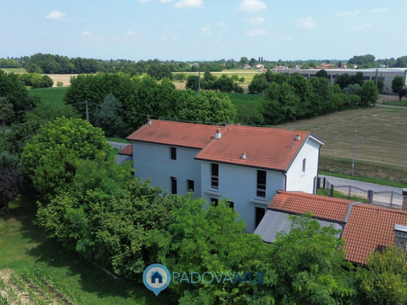 Immagine 29 di Casa bifamiliare in vendita  in via Bassa a Villafranca Padovana