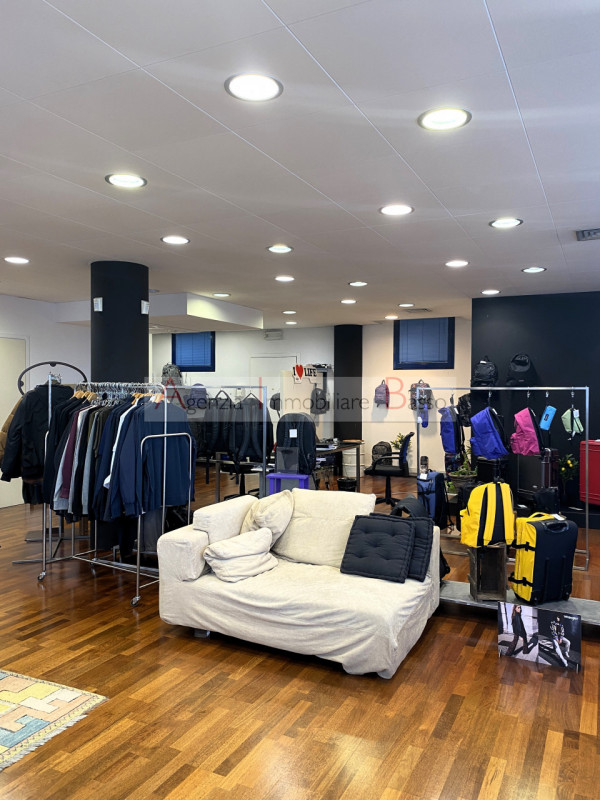 Immagine 12 di Ufficio in vendita  in VIA NORMANDIA 20 a Noventa Padovana