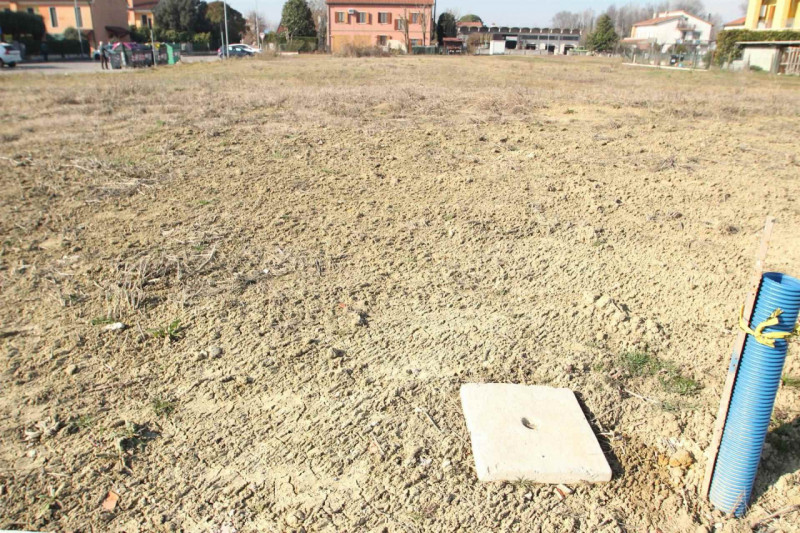 Immagine 3 di Terreno in vendita  a Santa Maria Di Sala