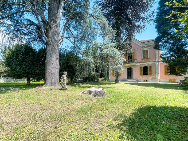 Immagine 4 di Villa in vendita  in Pietro Durio, 111 a Pella