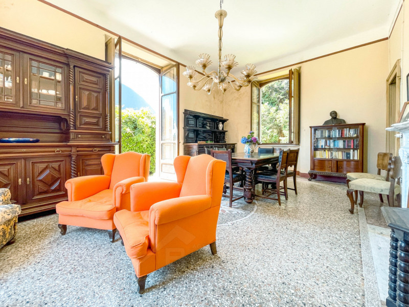 Immagine 13 di Villa in vendita  in Pietro Durio, 111 a Pella