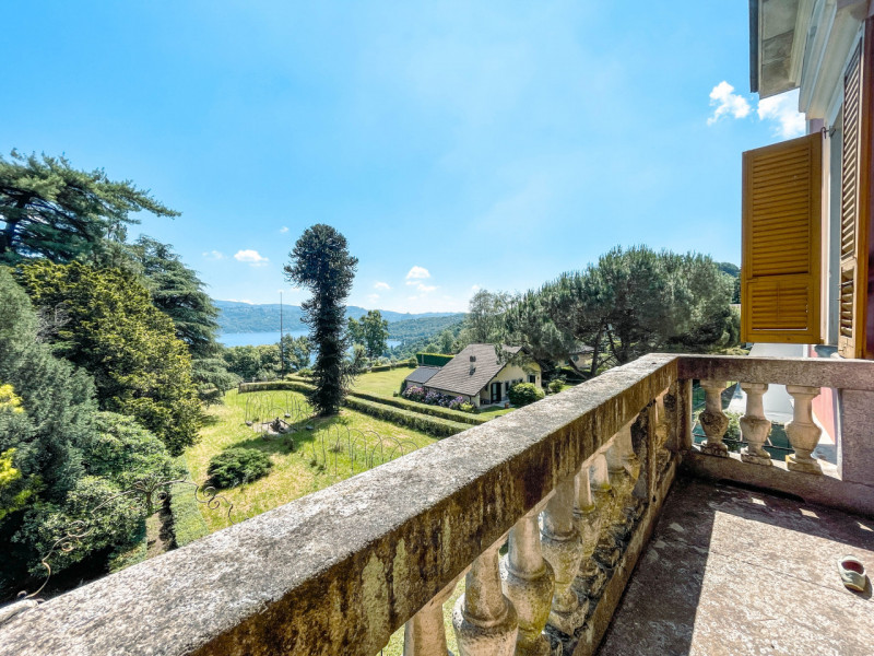 Immagine 30 di Villa in vendita  in Pietro Durio, 111 a Pella