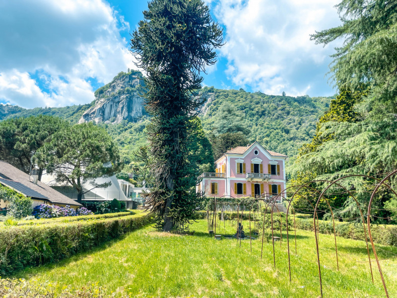 Immagine 39 di Villa in vendita  in Pietro Durio, 111 a Pella