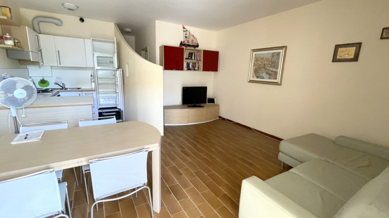 Immagine 2 di Appartamento in vendita  in Via Delle Nazioni Unite a Chioggia