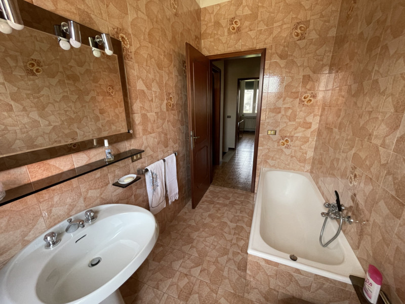 Immagine 29 di Casa indipendente in vendita  a Suzzara