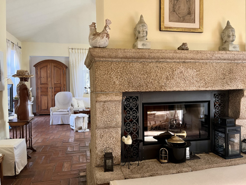 Immagine 9 di Villa in vendita  in via zara a Olbia