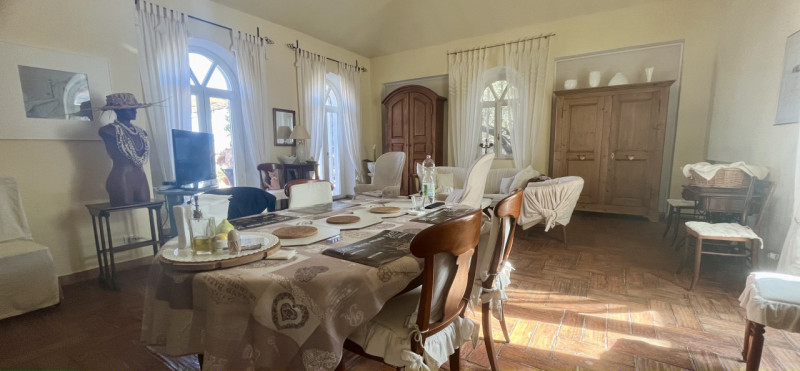 Immagine 12 di Villa in vendita  in via zara a Olbia