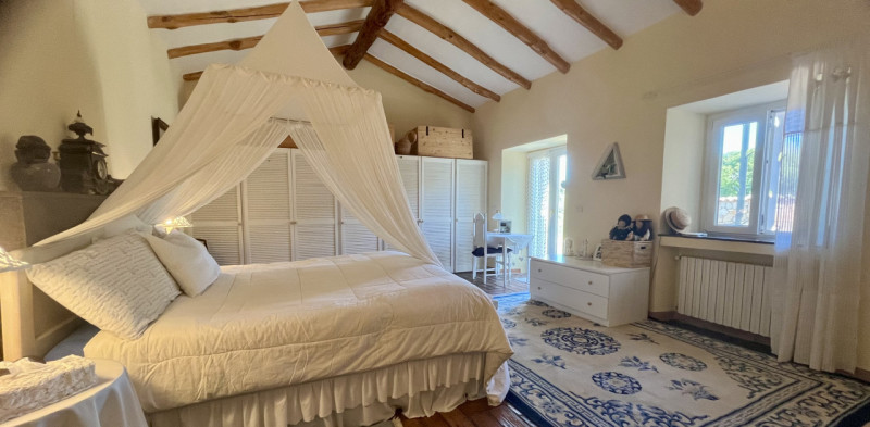 Immagine 22 di Villa in vendita  in via zara a Olbia