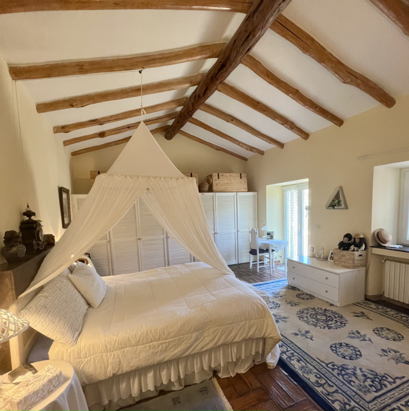 Immagine 23 di Villa in vendita  in via zara a Olbia