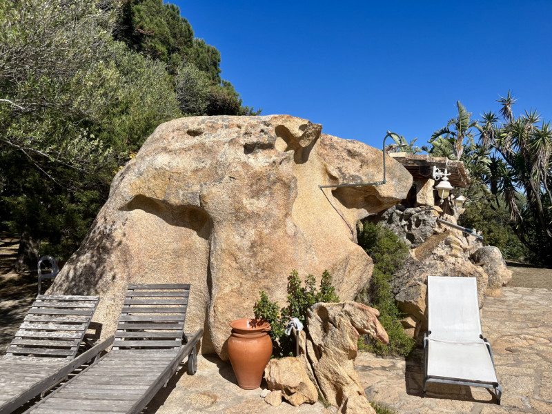 Immagine 61 di Villa in vendita  in via zara a Olbia