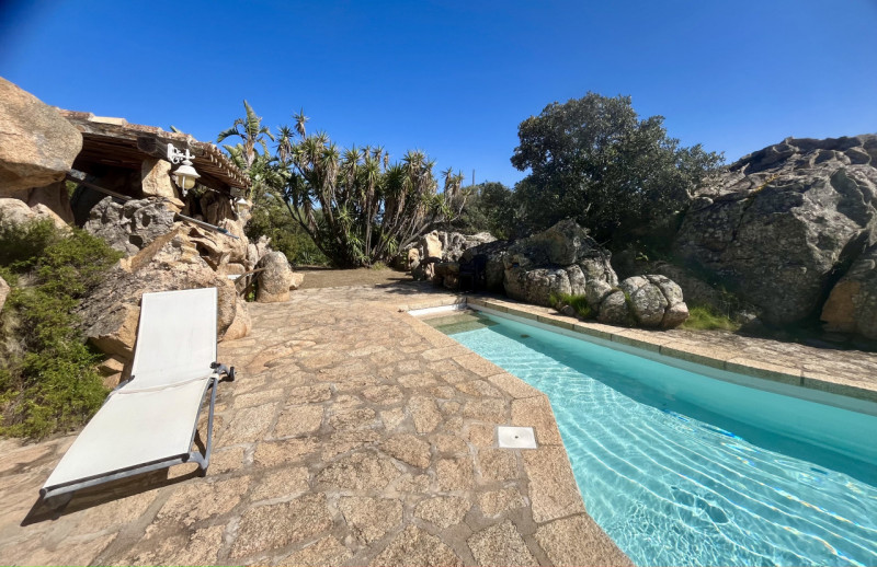 Immagine 64 di Villa in vendita  in via zara a Olbia