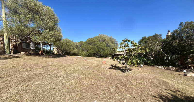 Immagine 69 di Villa in vendita  in via zara a Olbia