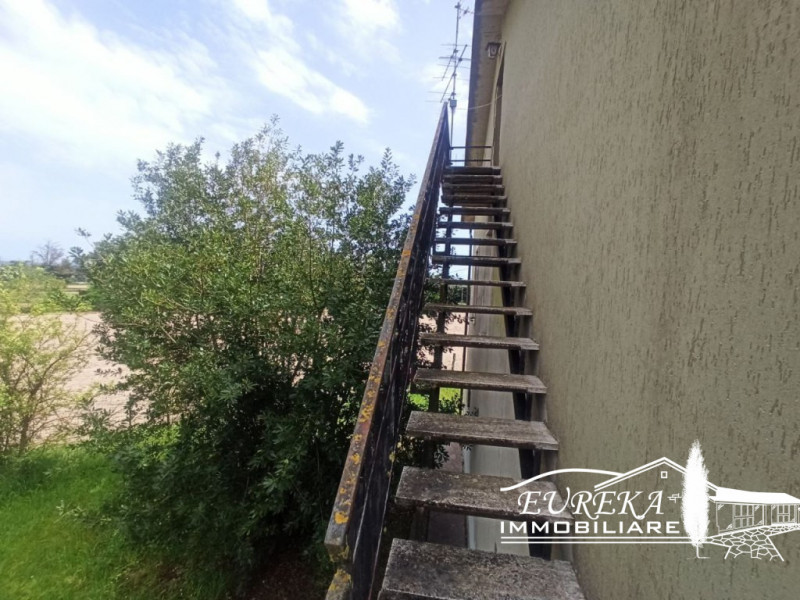 Immagine 20 di Casa indipendente in vendita  a Castiglione Del Lago