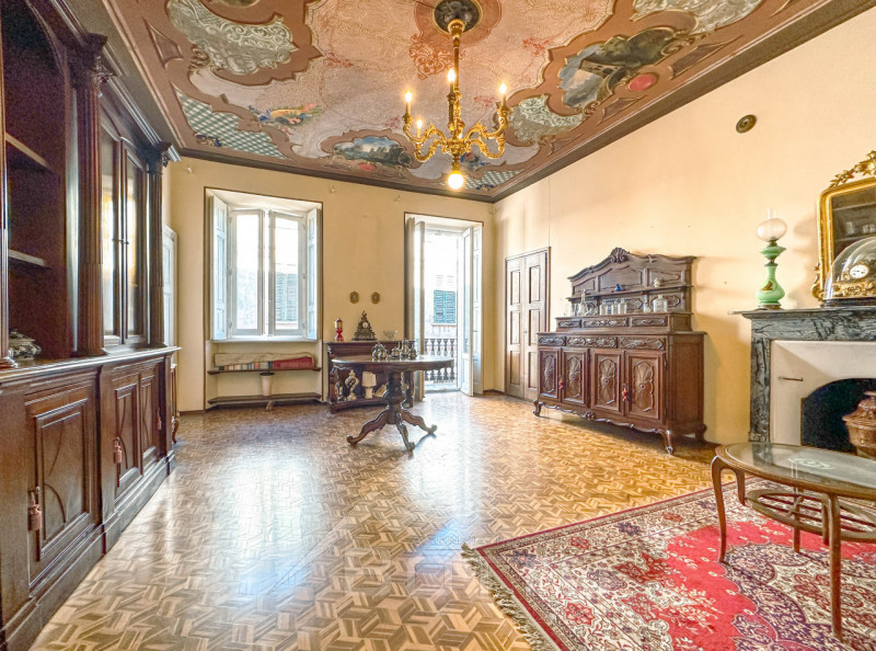 Immagine 2 di Palazzo in vendita  in VIA ROMA 5 a Ghemme