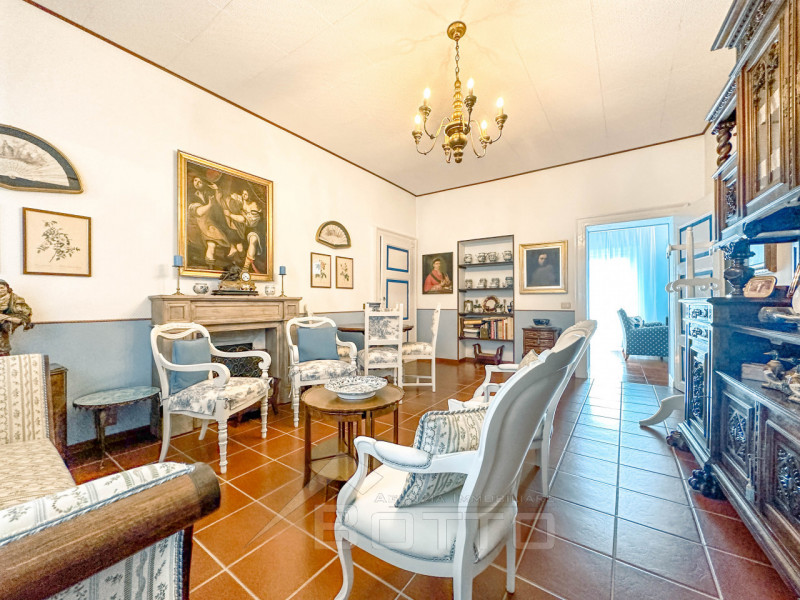 Immagine 9 di Palazzo in vendita  in VIA ROMA 5 a Ghemme