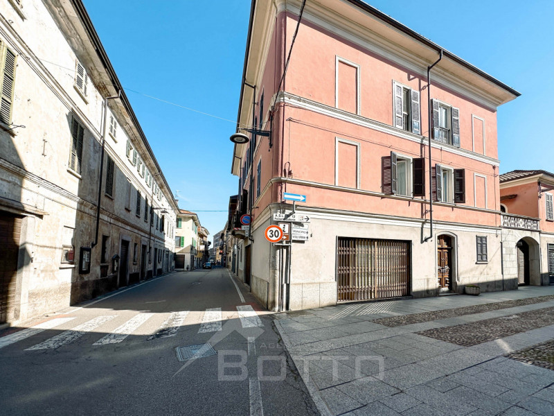 Immagine 32 di Palazzo in vendita  in VIA ROMA 5 a Ghemme