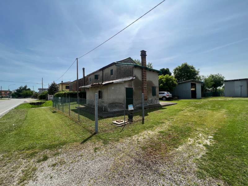 Immagine 21 di Terreno in vendita  in Via Giuseppe Parini a Vigonovo