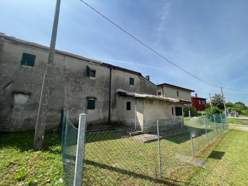 Immagine 23 di Terreno in vendita  in Via Giuseppe Parini a Vigonovo