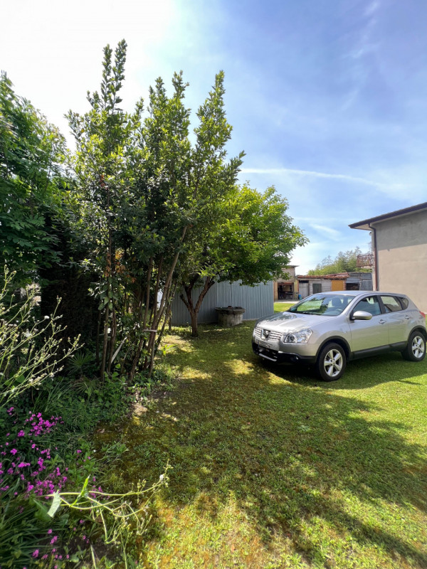 Immagine 26 di Terreno in vendita  in Via Giuseppe Parini a Vigonovo