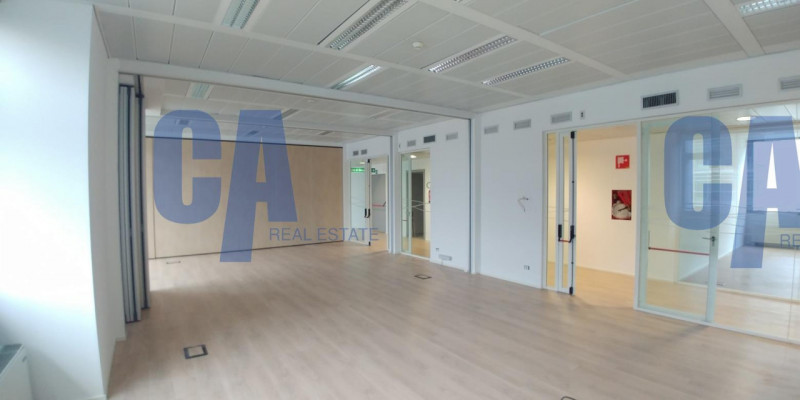 Immagine 1 di Ufficio in affitto  in VIA BAZZI CARLO a Milano