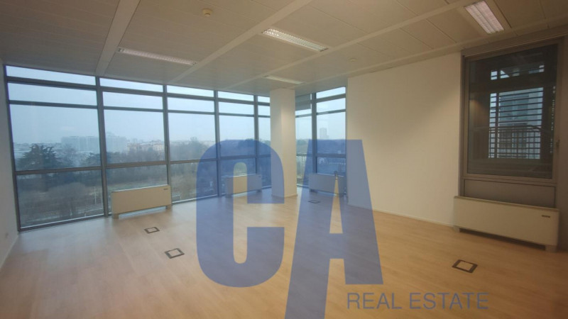 Immagine 15 di Ufficio in affitto  in VIA BAZZI CARLO a Milano