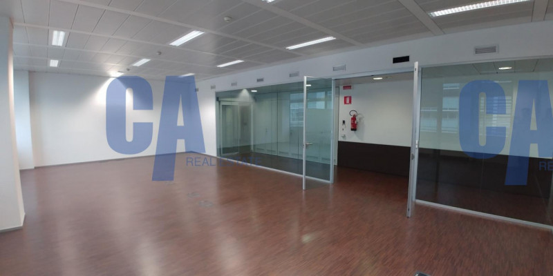 Immagine 23 di Ufficio in affitto  in VIA BAZZI CARLO a Milano