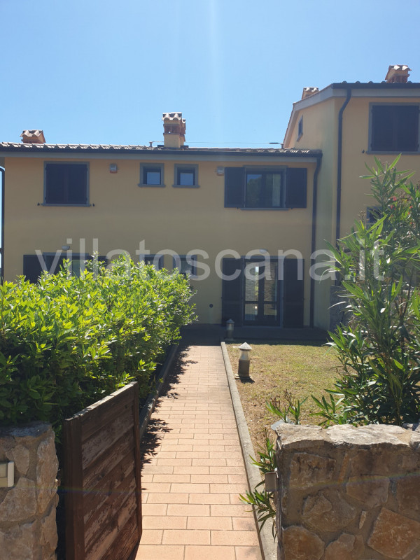 Immagine 27 di Villetta a schiera in vendita  a Castiglione Della Pescaia