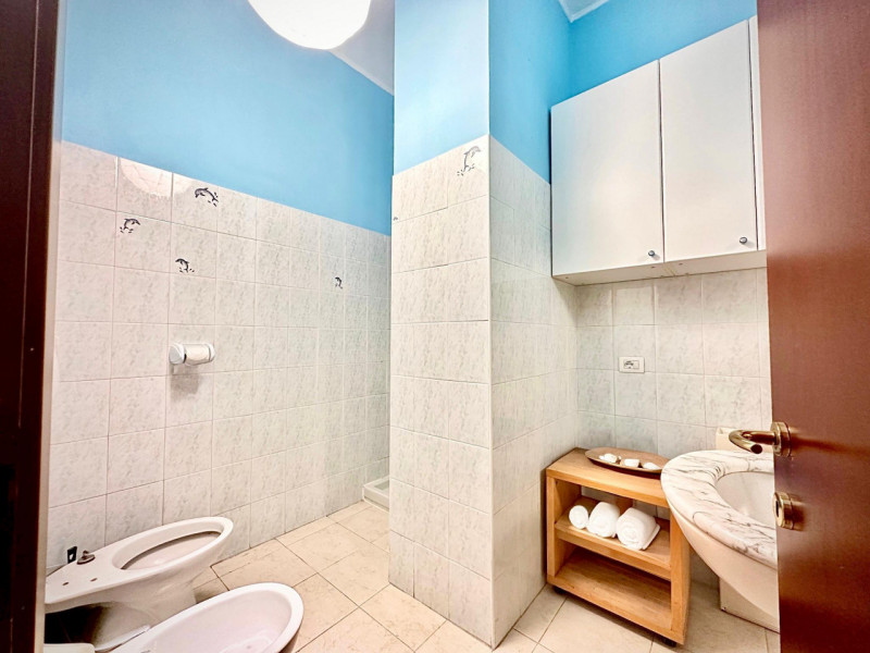 Immagine 7 di Appartamento in vendita  in VIALE CERTOSA 292 a Milano